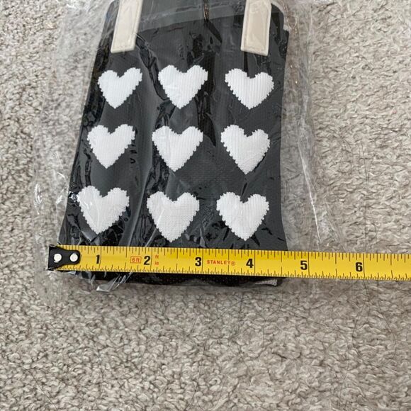 Knitted Mini Open Cross Body Bag/Cell Phone Bag. Hearts Design. Black/White - Picture 6 of 8